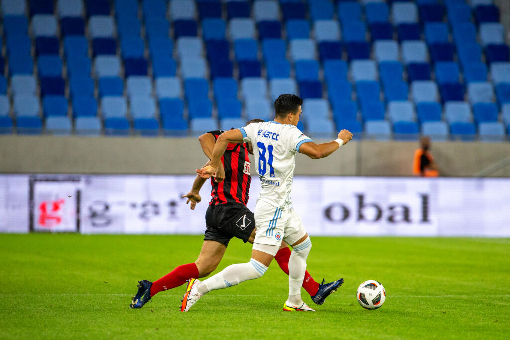 ŠK Slovan Bratislava a Lincoln Red Imps FC sa stretol v zápase tretieho kola kvalifikácie Európskej ligy na Tehelnom poli v Bratislave. Na snímke je Vernon De Marco Morlacchi.