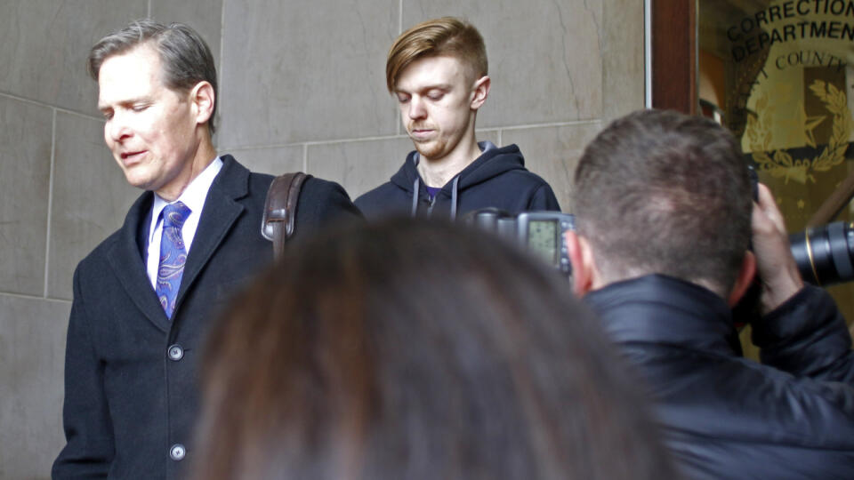 Ethan Couch: Ako 16-ročný si sadol za volant opitý.  Štyria ľudia zomreli, dvaja boli ťažko zranený. Mladík dostal desaťročnú podmienku, ktorú porušil. Po necelých dvoch rokoch v cele ho prepustili.