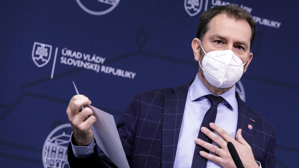 Na snímke podpredseda vlády a minister financií SR Igor Matovič (OĽaNO) počas tlačového brífingu na tému Sputnik V, dosť bolo klamstiev v Bratislave 15. apríla 2021. FOTO TASR - Dano Veselský