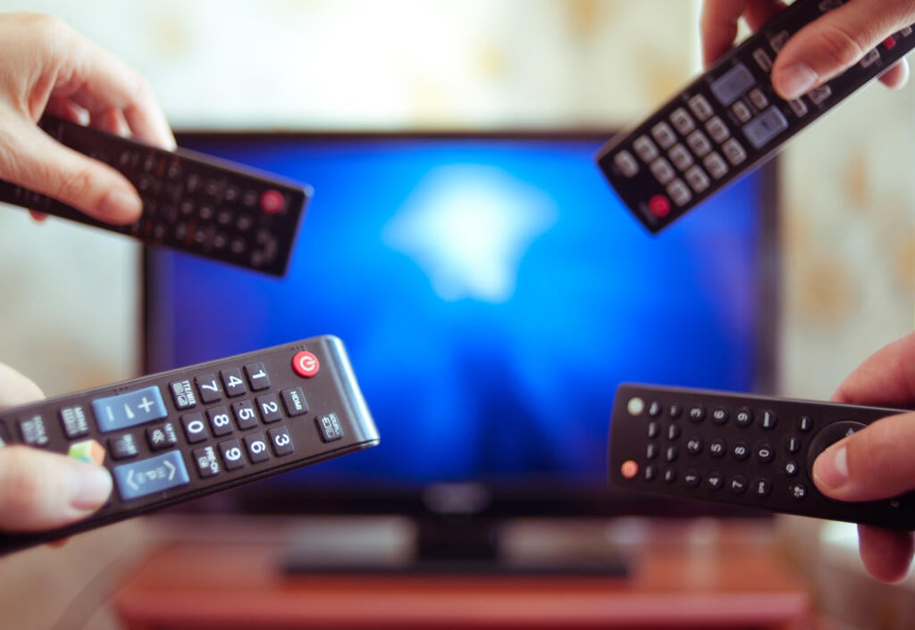 televízor,