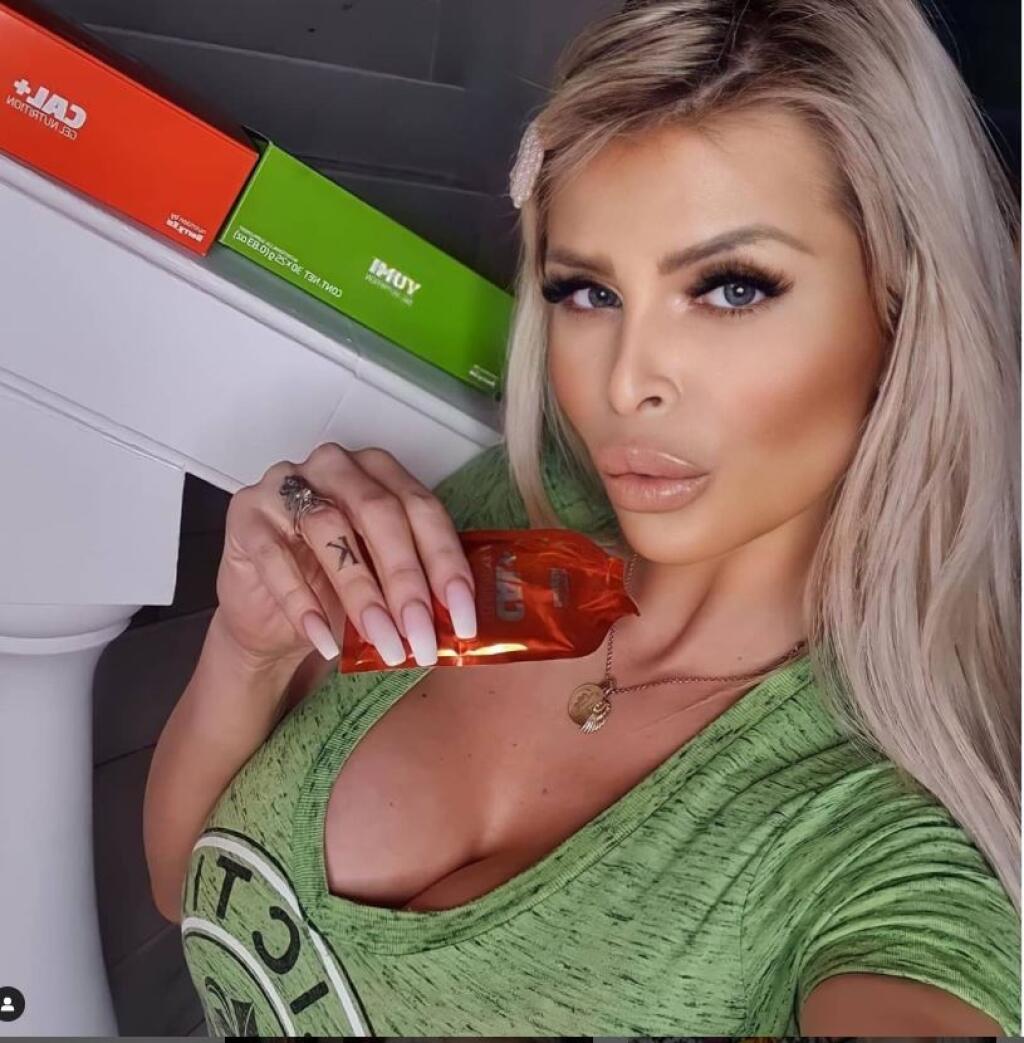 Lela Ceterová svojho partnera miluje aj napriek obvineniam z nevery.