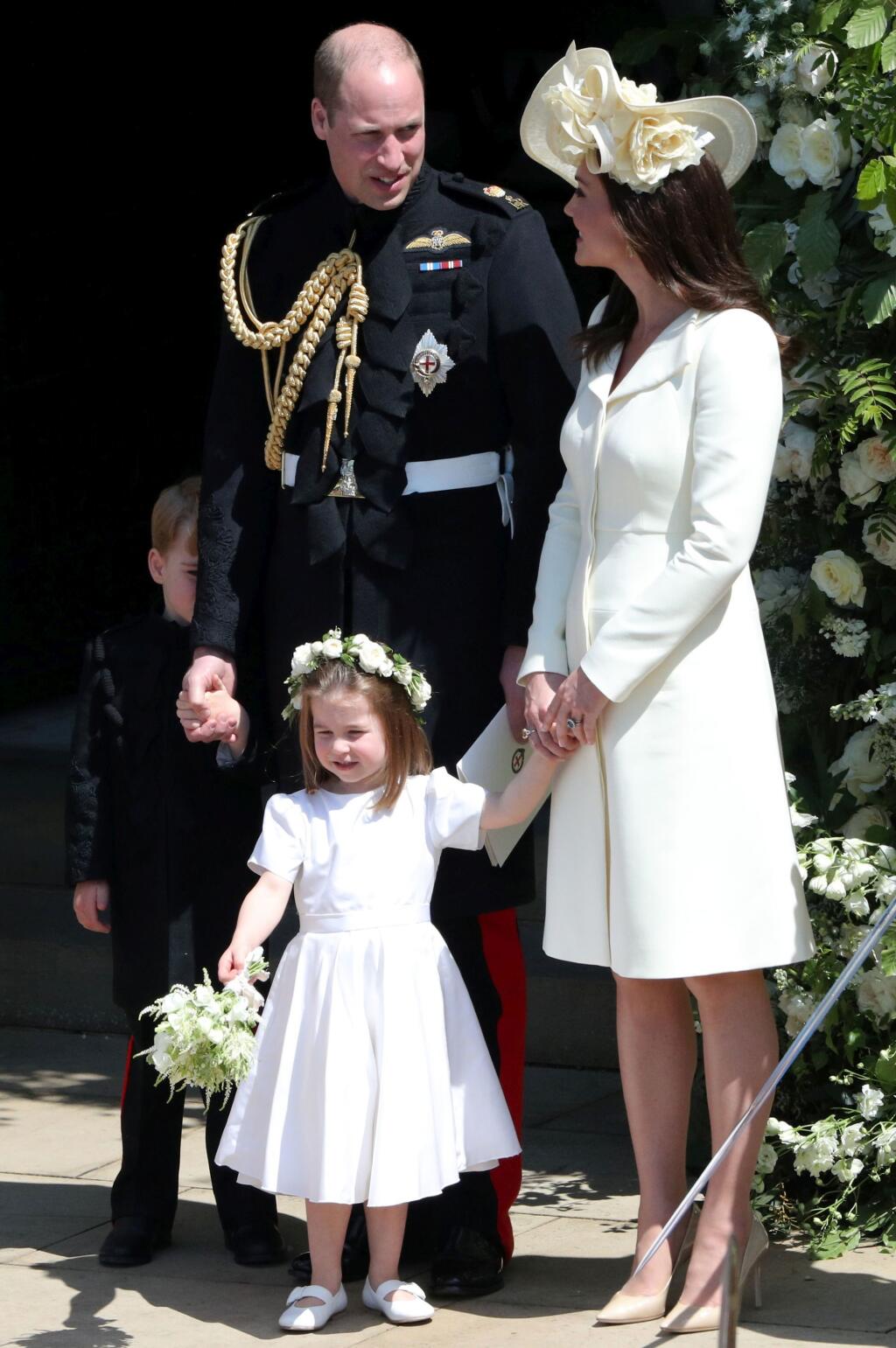 Princezná Charlotte a princ George r rodičmi na svadbe