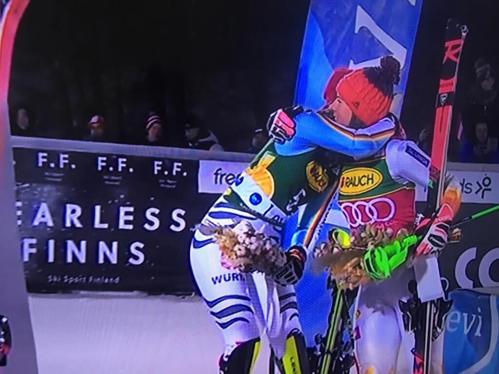 Vlhová po famóznom výkone triumfovala v slalome v Levi, predskočila druhú Shiffrinovú a tretiu Dürrovú.