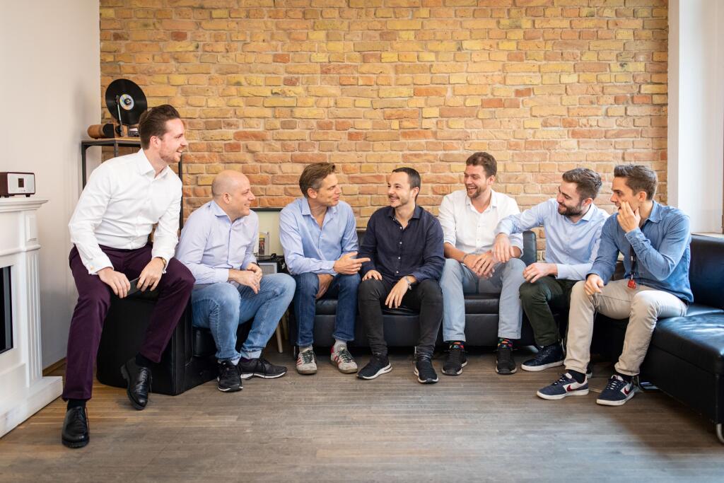Tím Berlin Brands Group.