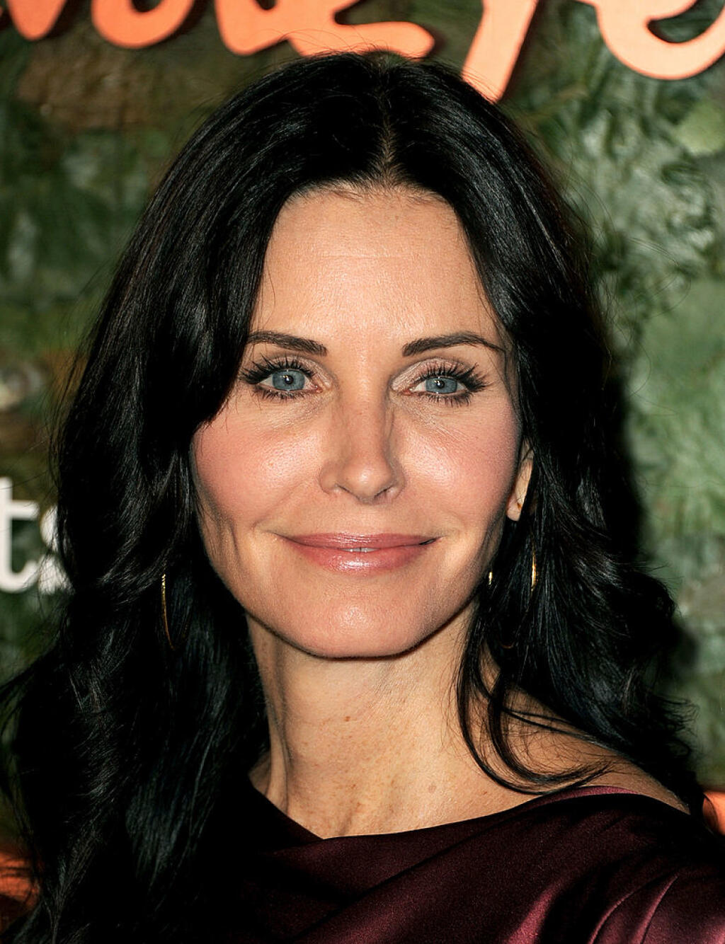 BEVERLY HILLS, CA - OCTOBER 17: Actress Courtney Cox arrives at the Wallis Annenberg Center For The Performing Arts Gala at the Wallis Annenberg Center For The Performing Arts on October 17, 2013 in Beverly Hills, California. (Photo by Kevin Winter/Getty Images)