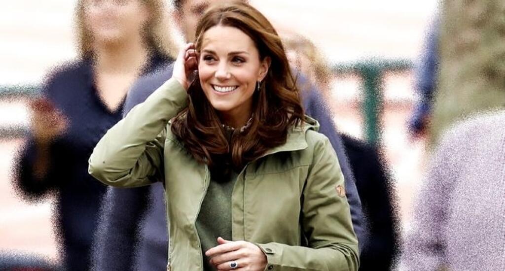Kate Middleton (36) porodila tretieho kráľovského potomka 23. apríla. Princovi a vojvodkyni sa narodil ďaľší chlapec. Princ George a Charlotte majú mladšieho súrodenca. Po pôrode sa vojvodkyňa zúčastnila honosnej svadby Meghan a Harryho. Po čase sa Kate prestana ukazovať na verejnosti. Naposledy navštívila lesnú školu a pozrite, ako jej to pristalo!