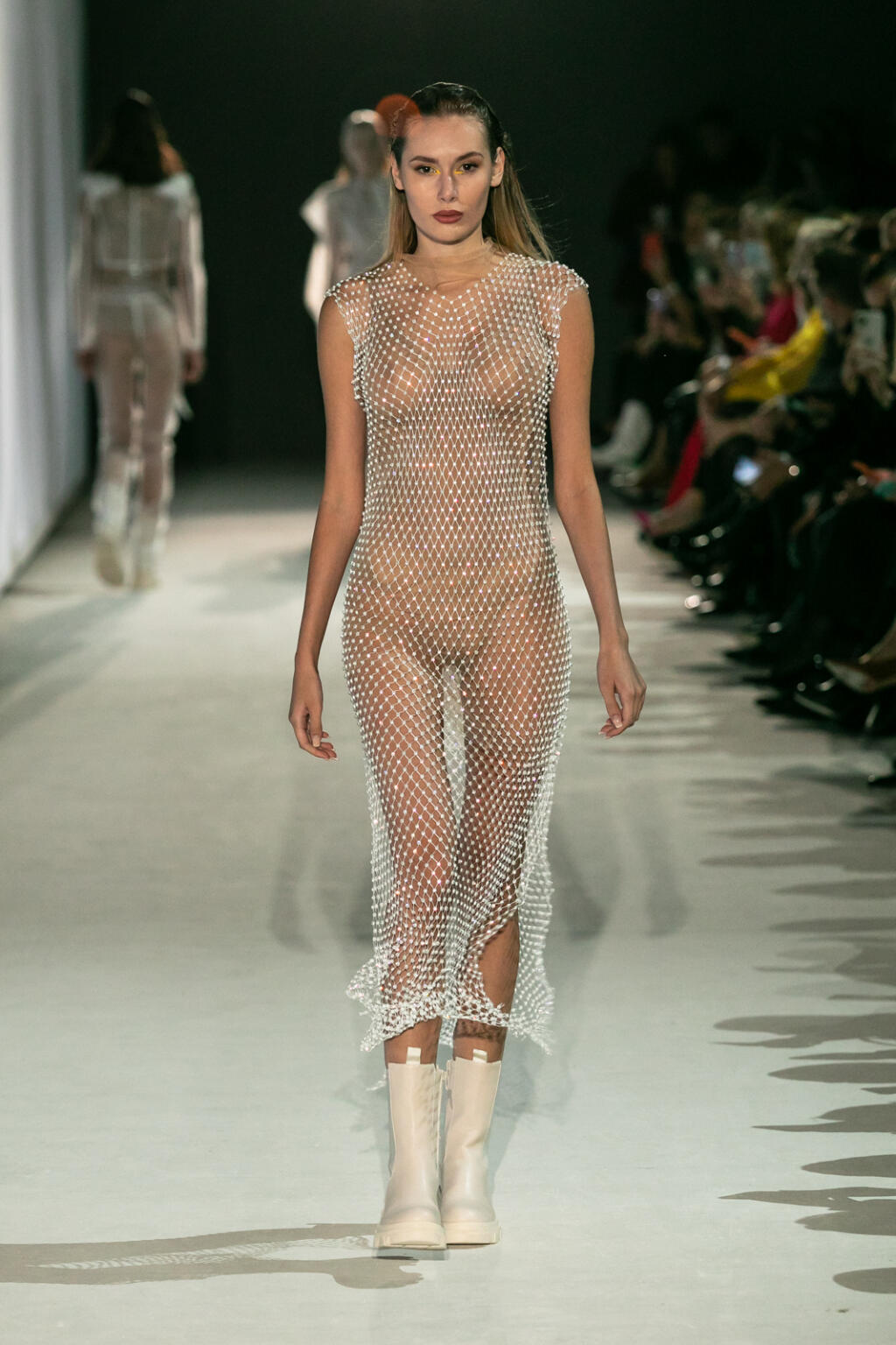 Kolekcia Narcissus dizajnéra Borisa Hanečku na Fashion LIVE! 2021.