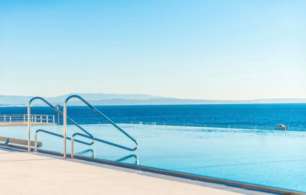 Hilton Rijeka Costabella Beach Resort & Spa hotel