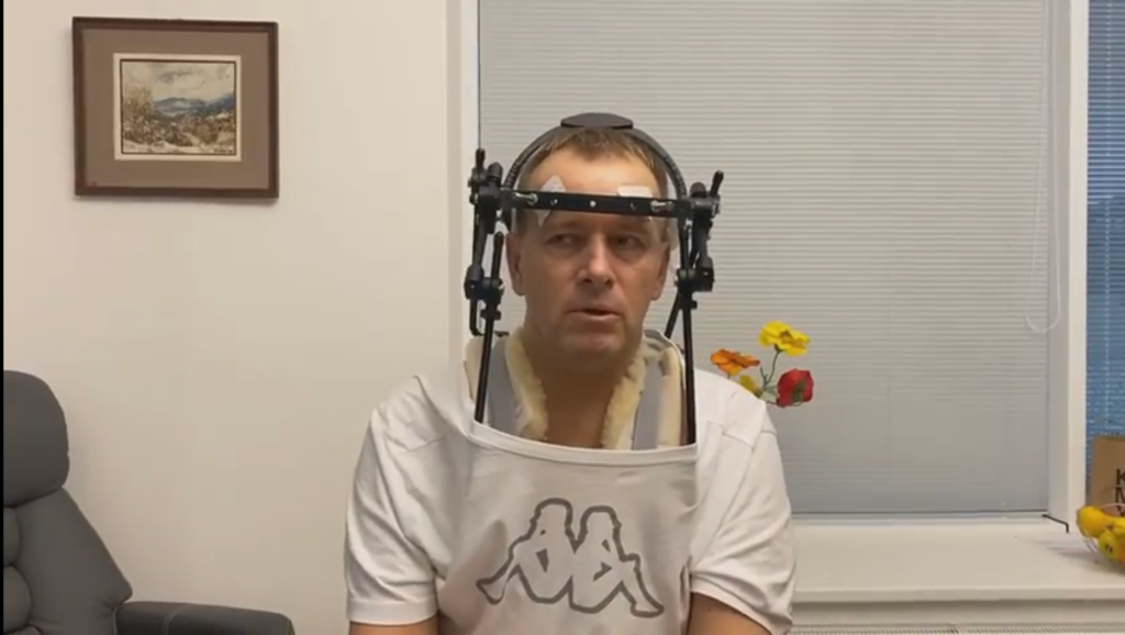 Šéf parlamentu Boris Kollár prehovoril o kauze návštev v nemocnici.