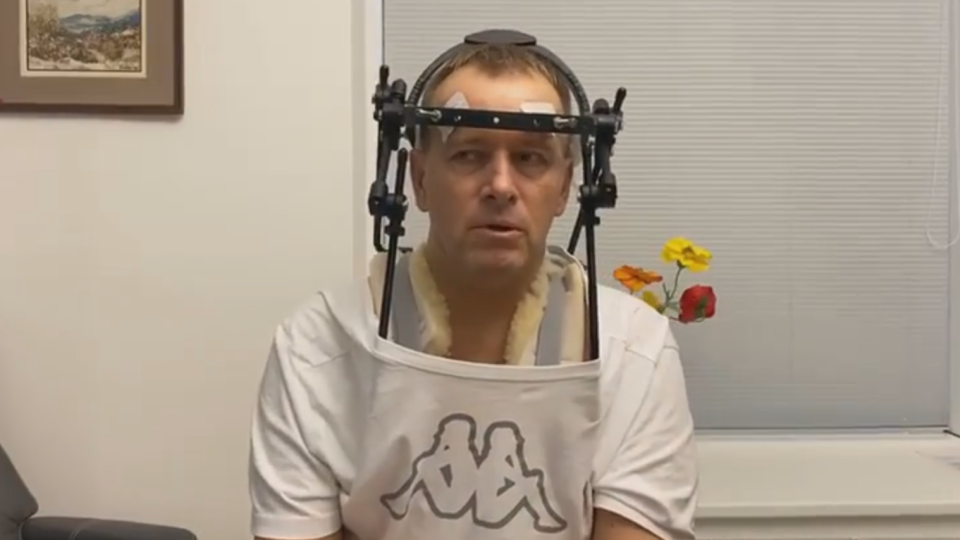 Šéf parlamentu Boris Kollár prehovoril o kauze návštev v nemocnici.