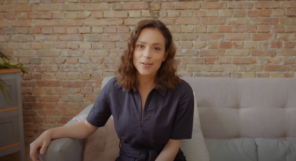 Marcinková v novom videoklipe Nely Pociskovej úplne žiari