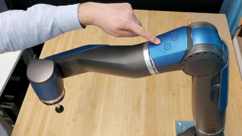 Robotické rameno s citom pre dotyk