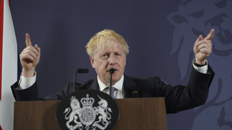 PK 19 Blackpool - Britský premiér Boris Johnson reční na univerzite Blackpool and The Fylde College v britskom meste Blackpool vo štvrtok 9. júna 2022. FOTO TASR/AP
Britain's Prime Minister Boris Johnson makes a speech at Blackpool and The Fylde College in Blackpool, England, Thursday June 9, 2022. (Peter Byrne/Pool via AP)