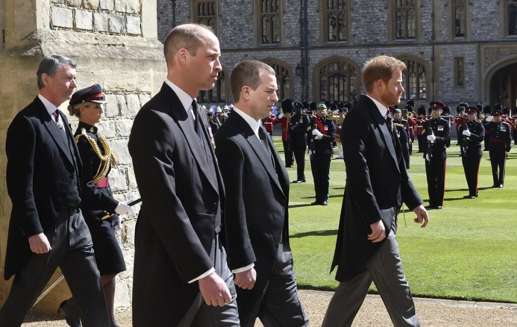 Britská kráľovská rodina sa na hrade Windsor poslednýkrát rozlúčila s princom Philipom