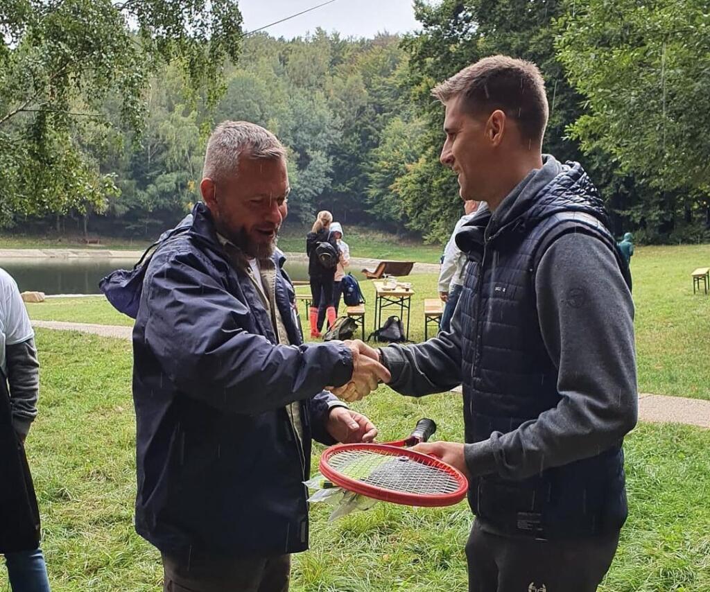 Kližan s predsedom Hlas-SD Petrom Pellegrinim. Bývalý tenista sa začal angažovať aj v politike.