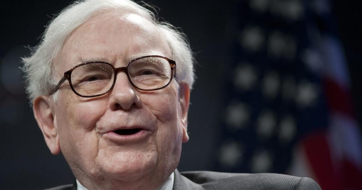 Warren Buffett is silent about a huge unknown investment