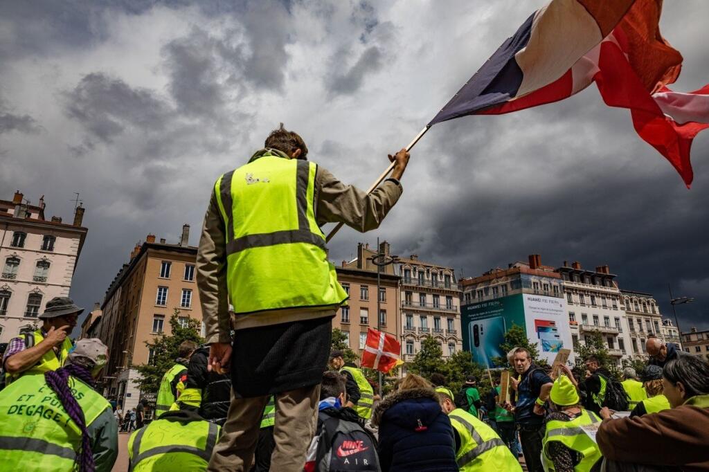 26. protest žltých viest vo Francúzsku.
