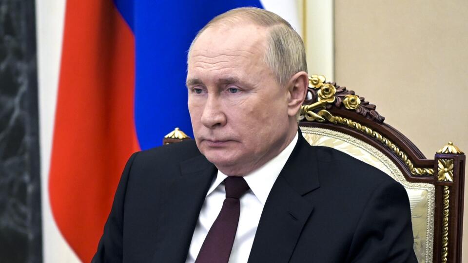 JB 7 Moskva - Ruský prezident Vladimir Putin predsedá rokovaniu Bezpečnostnej rady počas videokonferencie v Moskve 2. februára 2022. FOTO TASR/AP
Russian President Vladimir Putin chairs a Security Council meeting via videoconference in Moscow, Russia, Wednesday, Feb. 2, 2022. (Alexei Nikolsky, Sputnik, Kremlin Pool Photo via AP)