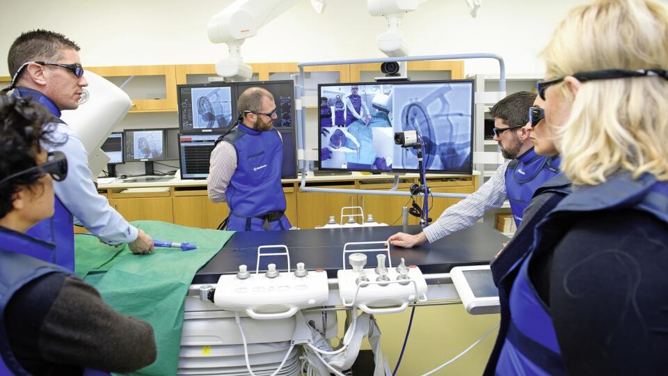 Írsko - Galway - Medtronic - Výskumné a vývojové centrum medicínskych technologií - implantácia srdcovej chlopne