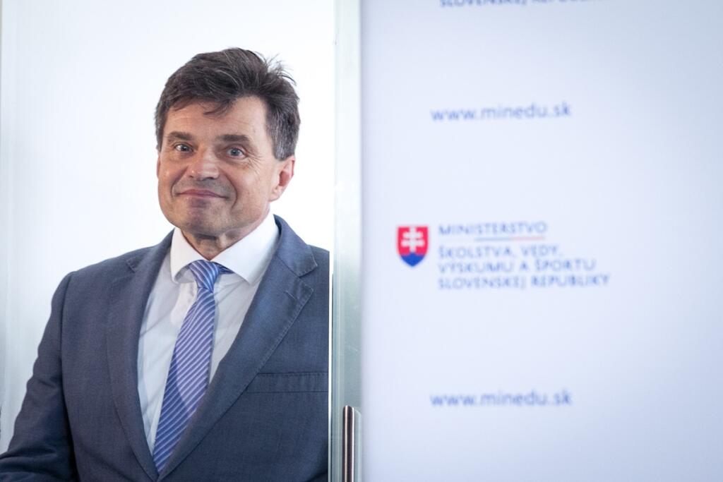 Exminister Peter Plavčan má novú prácu. Bude vychovávať budúcich učiteľov