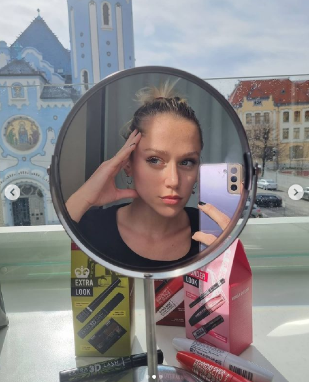 Emma nemohla odolať a musela sa pochváliť parádnym výhľadom z nového bytu!