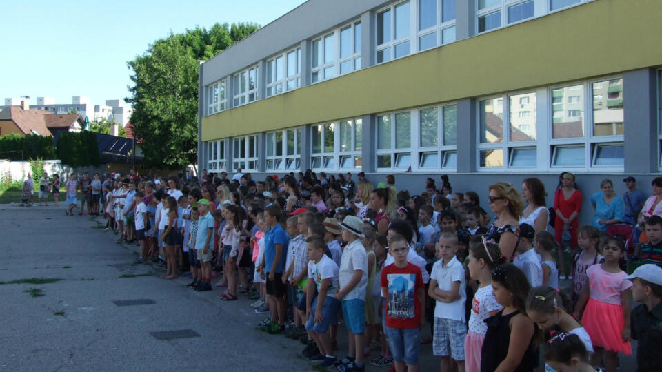 ZŠ Žitavskú v bratislavskej Vrakuni musia pre Covid-19 zatvoriť.