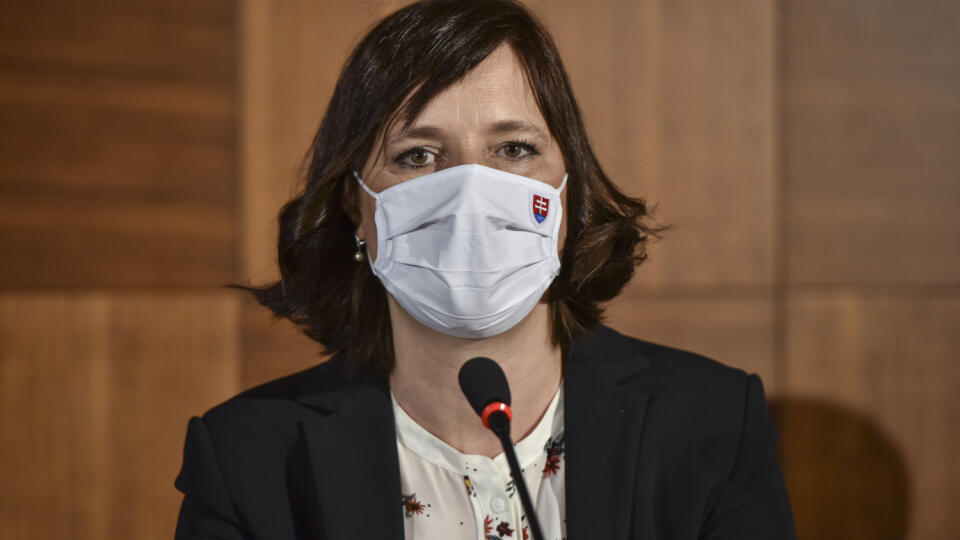 Na snímke ministerka investícií, regionálneho rozvoja a informatizácie SR Veronika Remišová (Za ľudí) počas tlačovej konferencie v rámci 14. ročníka Stredoeurópskej energetickej konferencie 28. septembra 2020 v Bratislave. FOTO TASR - Pavol Zachar