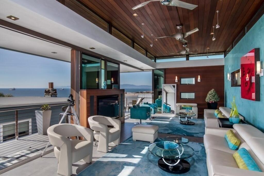 Takto vyzerá dom Mariána Gáboríka na Manhattan Beach v Los Angeles.