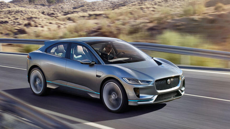 Takto vyzerá koncept elektrického Jaguaru I-Pace, ktorý bude prvým elektromobilom automobilky Jaguar Land Rover.