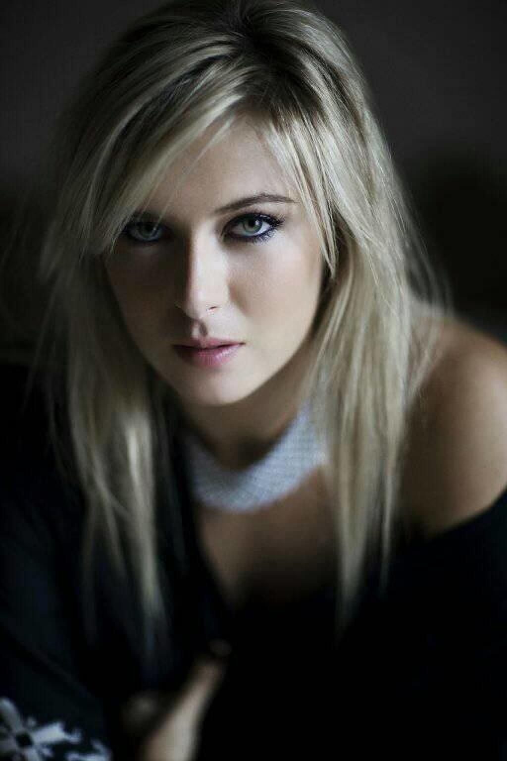 Maria Šarapovová by sa pokoje mohla živiť aj ako fotomodelka.