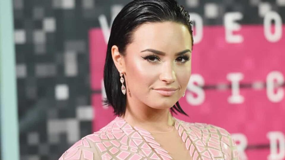 Demi Lovato urobila vážne životné rozhodnutie.