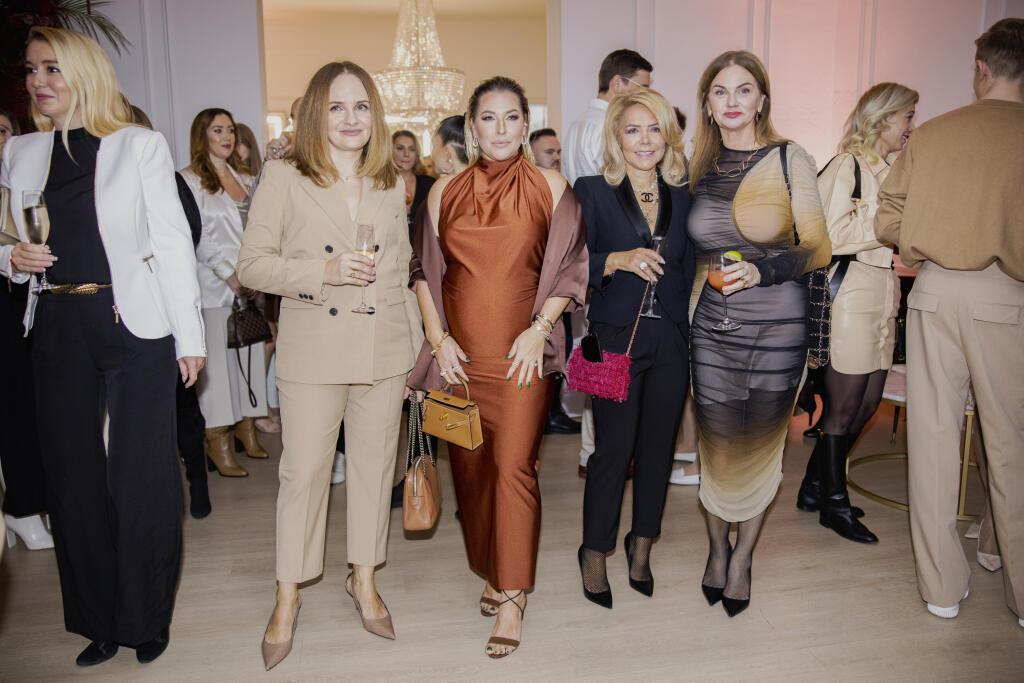 Na snímke Katarína Cibulková, Dominika Navara Cibulková, Monika Beňová a Zuzana Kubovčíková Šebová počas párty pri príležitosti piateho výročia založenia kliniky ENVY.