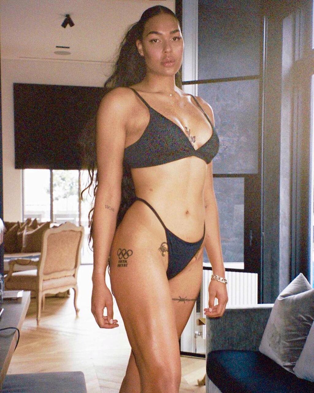 Elizabeth Cambage On Reddit After The WNBA Star Joins