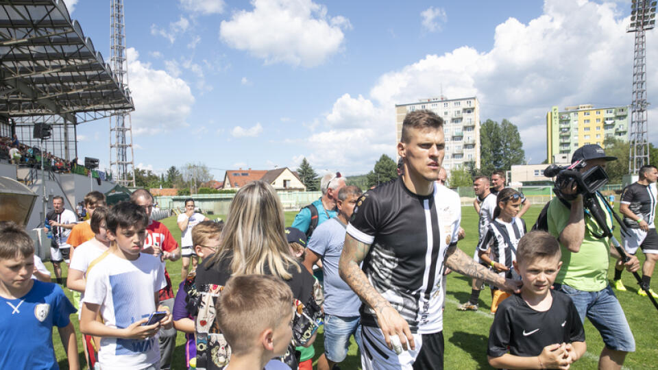 Škrtelovi robil spoločnosť aj jeho syn Matteo.
