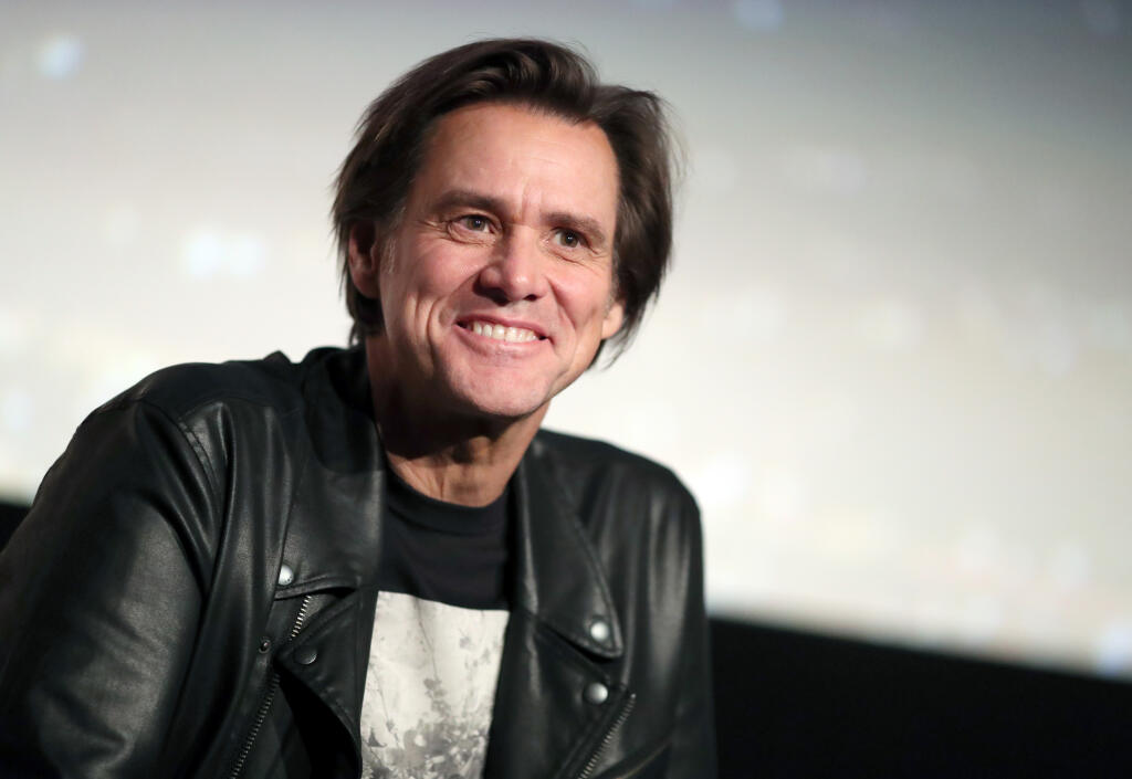 Jim Carrey (59).
Hyperaktívny komediant mal s učením odjakživa problémy. Zo školy však v 16-tich odišiel preto, aby mohol naplno finančne pomôcť svojej nemajetnej 6-člennej rodine francúzsko-britských koreňov v Kanade.