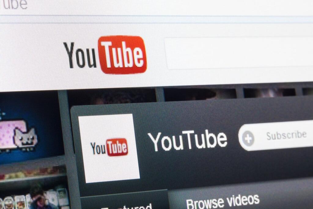 YouTube má nový reklamný formát. Trvá šesť sekúnd a nedá sa preskočiť