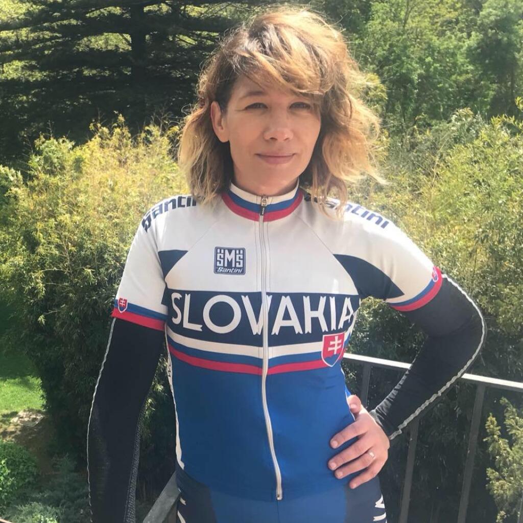 Lucia Ďuriš Nicholsonová je vášnivá cyklistka.