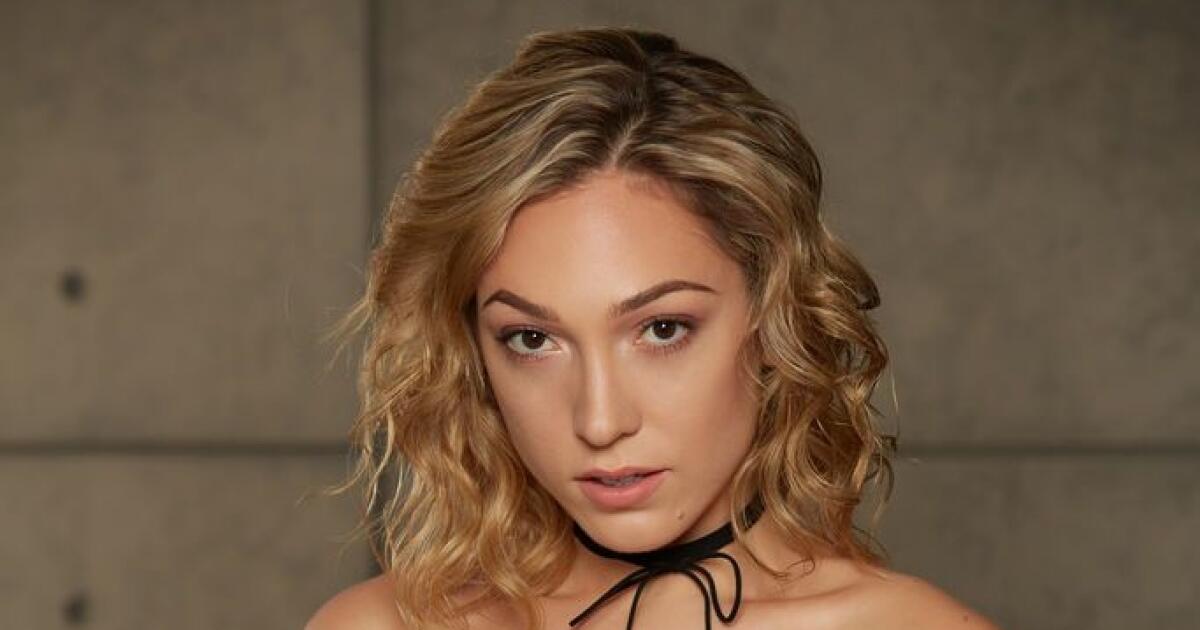 Lily Labeau Žena Ktorú Bezpodmienečne Musíte Vidieť 37