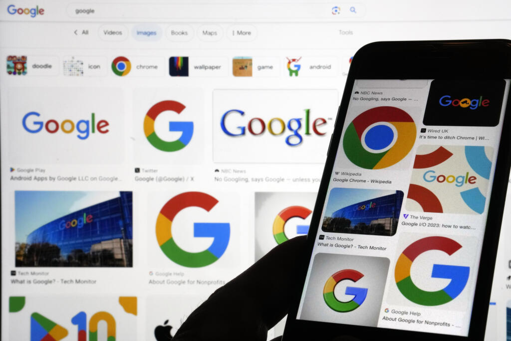 KK31 archív New York - Na archívnej snímke z 11. septembra 2023 logá Google sa zobrazujú pri vyhľadávaní na Google v New Yorku. Spoločnosť Google vo štvrtok 22. februára 2024 oznámila, že dočasne pozastavuje funkciu svojho chatbota Gemini generovať obrázky ľudí pomocou umelej inteligencie. K tomuto kroku pristúpila deň po tom, ako sa ospravedlnila za nepresnosti pri  niektorých vyobrazeniach historických postáv. FOTO TASR/AP
FILE - Google logos are shown when searched on Google in New York, Sept