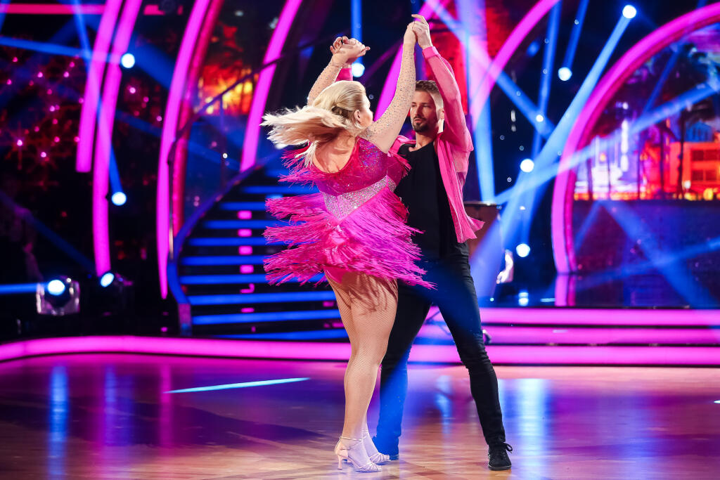 Natáčanie tanečnej šou Let´s Dance 2017 počas 7. kola súťaže Eva Kramerová a Lukáš Hojdan