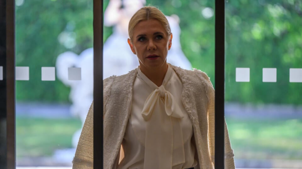 Na snímke podpredsedníčka vlády a ministerka hospodárstva SR Denisa Saková (Hlas-SD) prichádza na 49. rokovanie vlády SR v Bratislave v stredu 18. septembra 2024. FOTO TASR - Jaroslav Novák