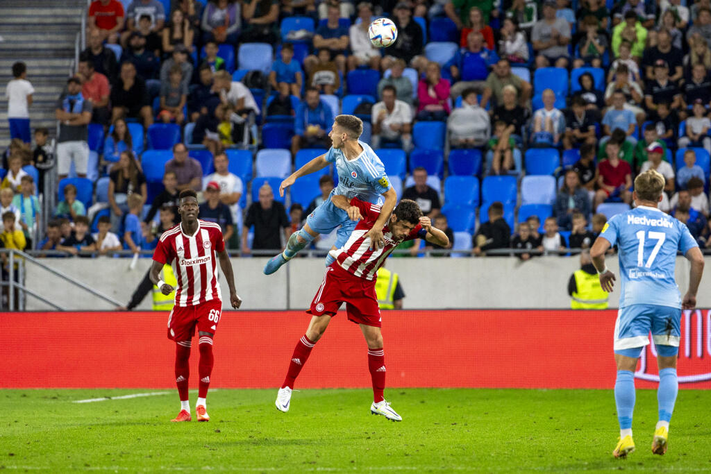 Na Tehelnom poli sa stretol v 3. kole kvalifikácie európskej ligy ŠK Slovan Bratislava a Olympiacos FC.