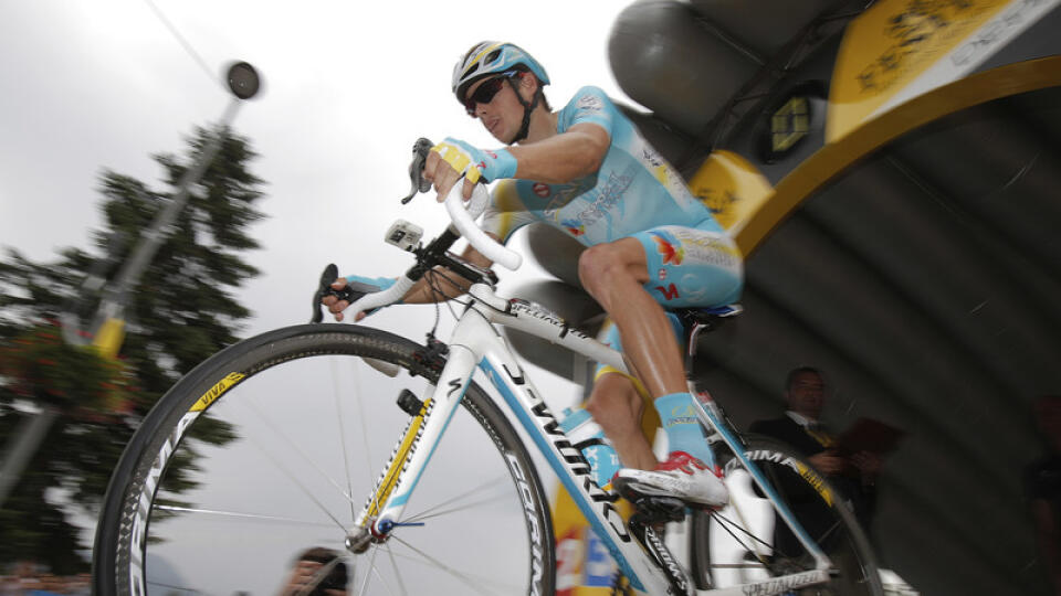 Jakob Fuglsang na seba najviac upozornil v sobotňajšej 14. etape, keď sa dostal do úniku a obsadil 6. priečku.