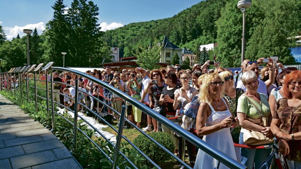 Ľudí každoročne pribúda: Filmový festival v Trenčianskych Tepliciach je lákadlom pre tisícky návštevníkov.