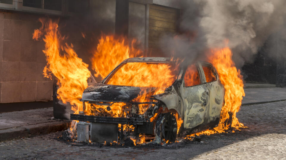 Burning,Car,Fire,Suddenly,Started,Engulfing,All,The,Car