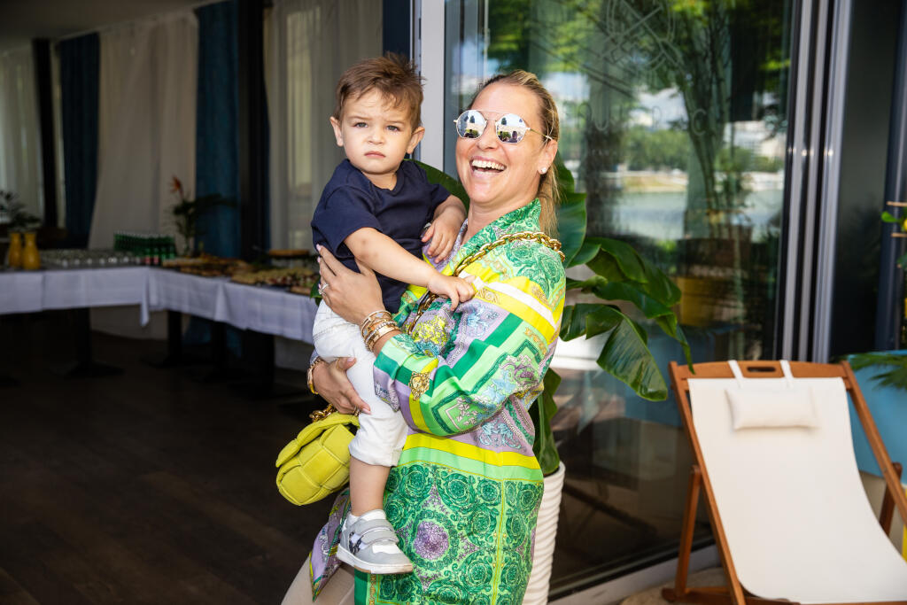 Prezentácia káv v Bratislave. Na snímke Dominika Cibulková so synom Jakubkom.