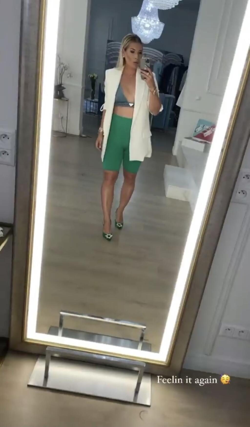 Ešte predtým ju však na spoločnú párty pripravil známy kaderník Patrik Veselý, ktorý jej upravil vlasy a urobil make up.
