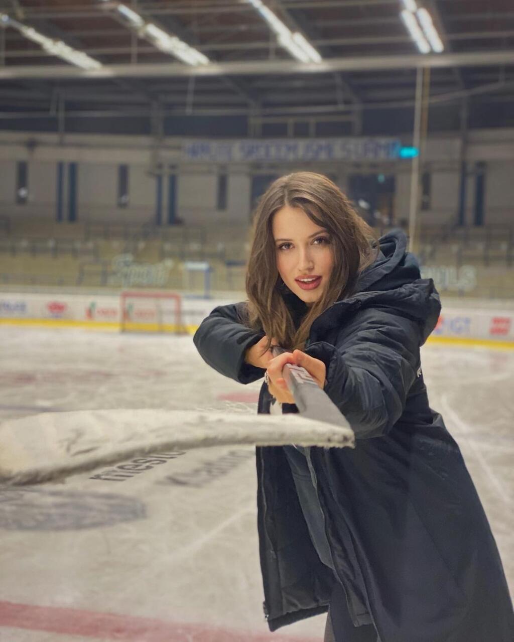 Elizabeth Kopecká sa s Jaromírom Jágrom spoznala v kladnianskom hokejovom klube.