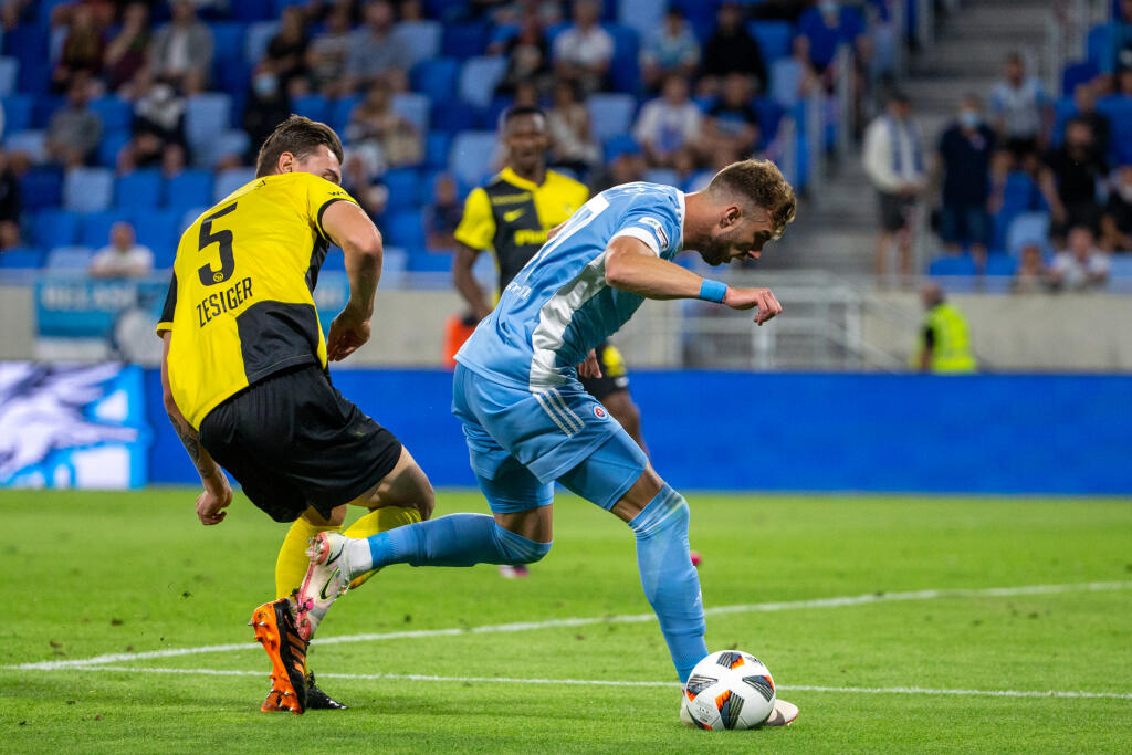 Druhé kolo Ligy majstrov 2021/2022 na Tehelnom poli kde sa stretli ŠK Slovan Bratislava a Young Boys Bern. Na snímke je Cédric Zesiger.
