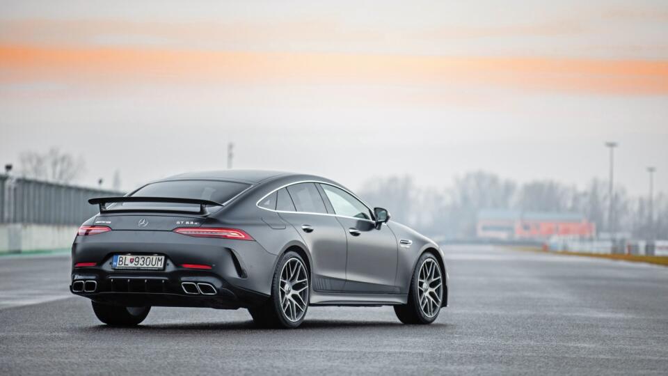 Vyskúšali sme Mercedes-AMG GT.